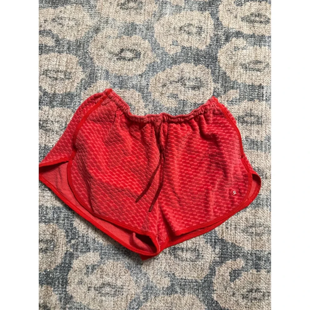 Lululemon Velvet Terry Slim Fit High Rise Short Red Medium Excellent Condition
